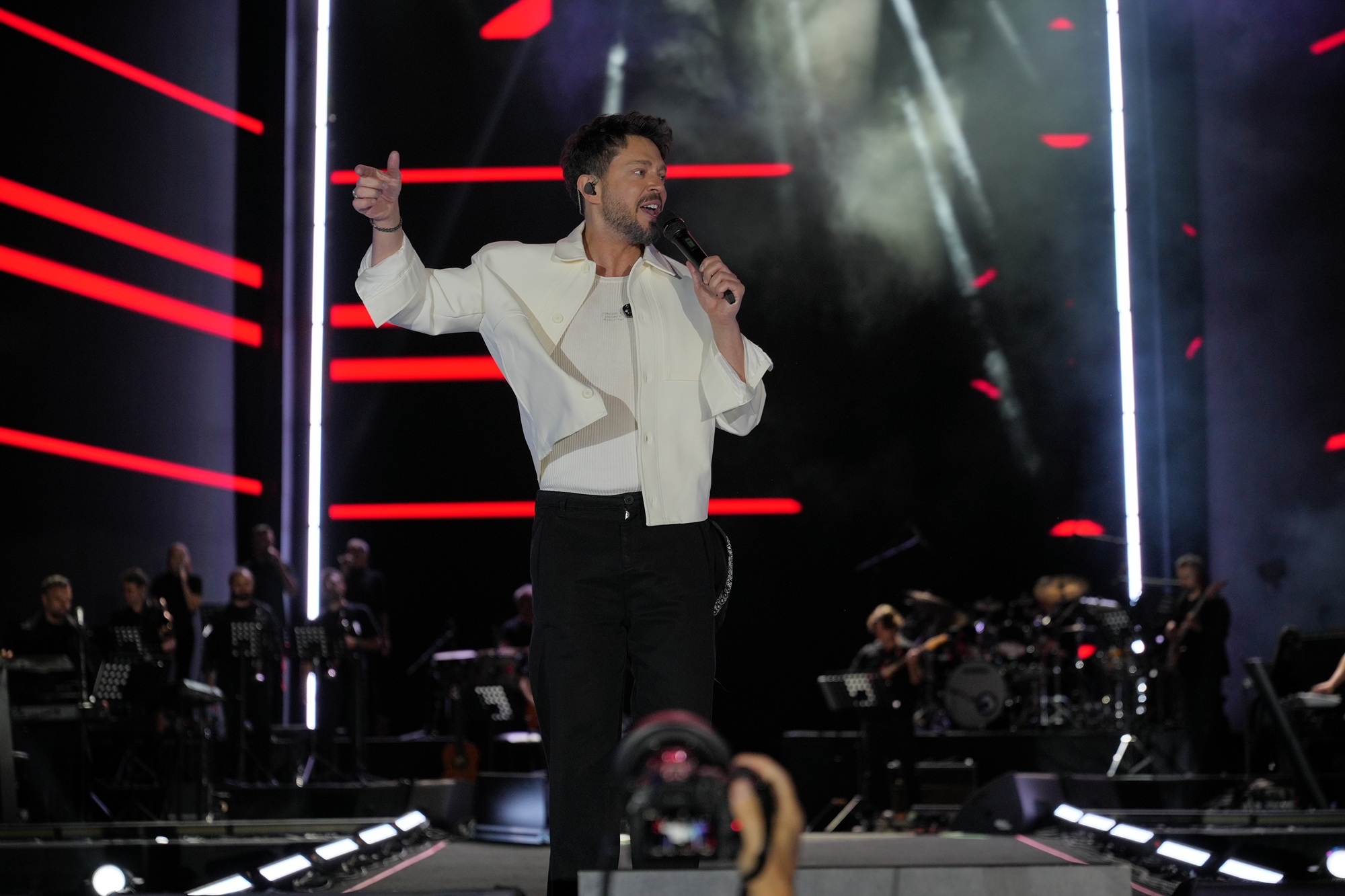 MURAT BOZ ŞARKILARI ERZURUM’DA YANKILANDI